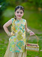 Aanya Green Festive Set