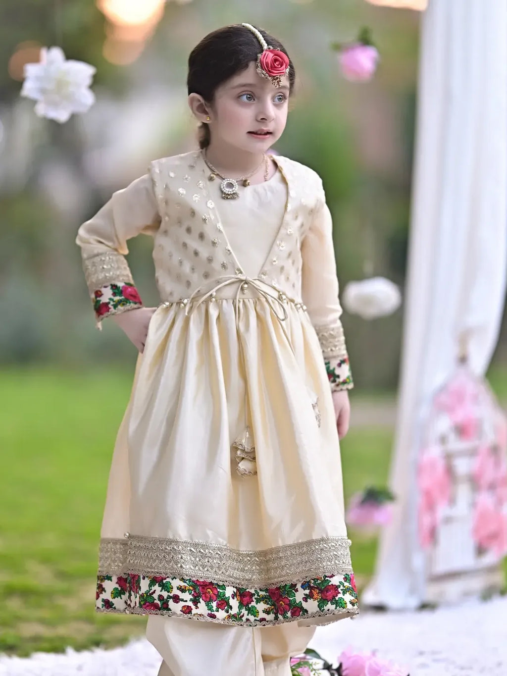 Aylina Noor Festive Charm Set