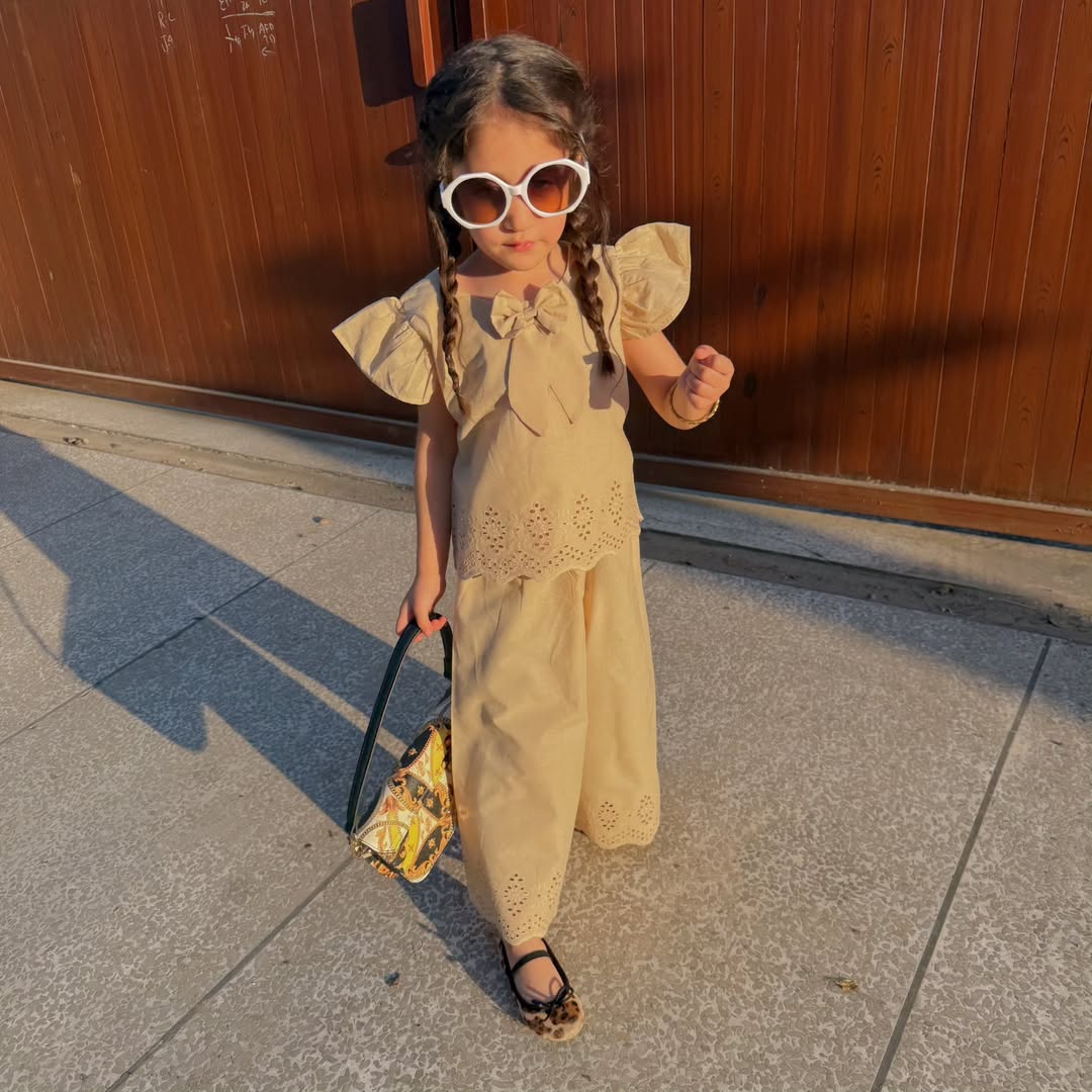 Aveline Chic Bow Kurta Set