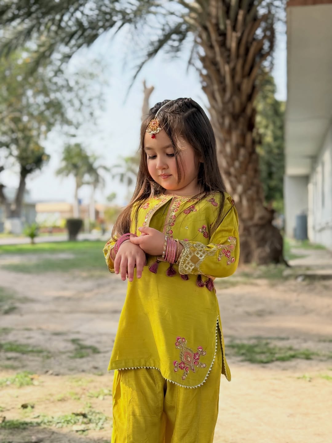 Aafreen Ziva Mehendi Charm Set