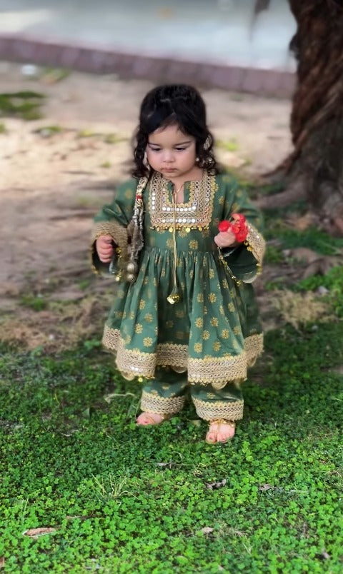 Zara Noor Pathani Charm Set